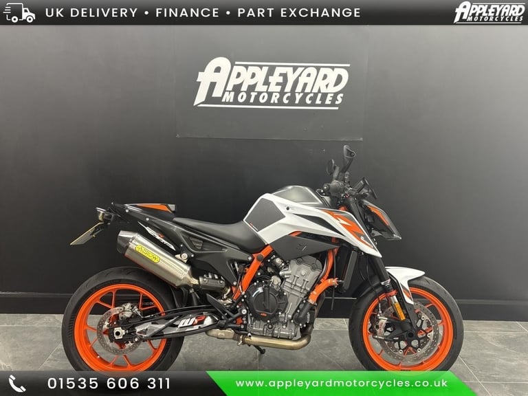 image for KTM 890 DUKE R