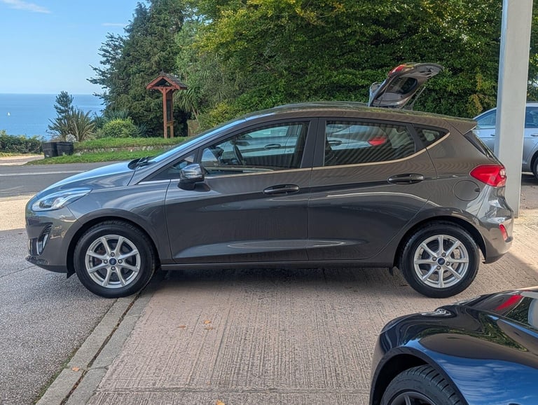 2017 Ford Fiesta 1.1 Ti-VCT Zetec Euro 6 (s/s) 5dr HATCHBACK Petrol Manual