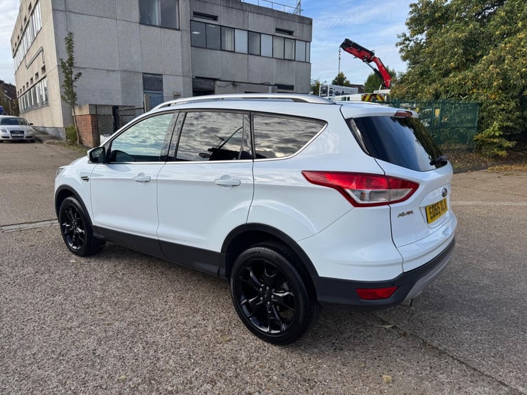 2015 Ford Kuga 2.0 TDCi Titanium AWD Euro 6 (s/s) 5dr HATCHBACK Diesel Manual