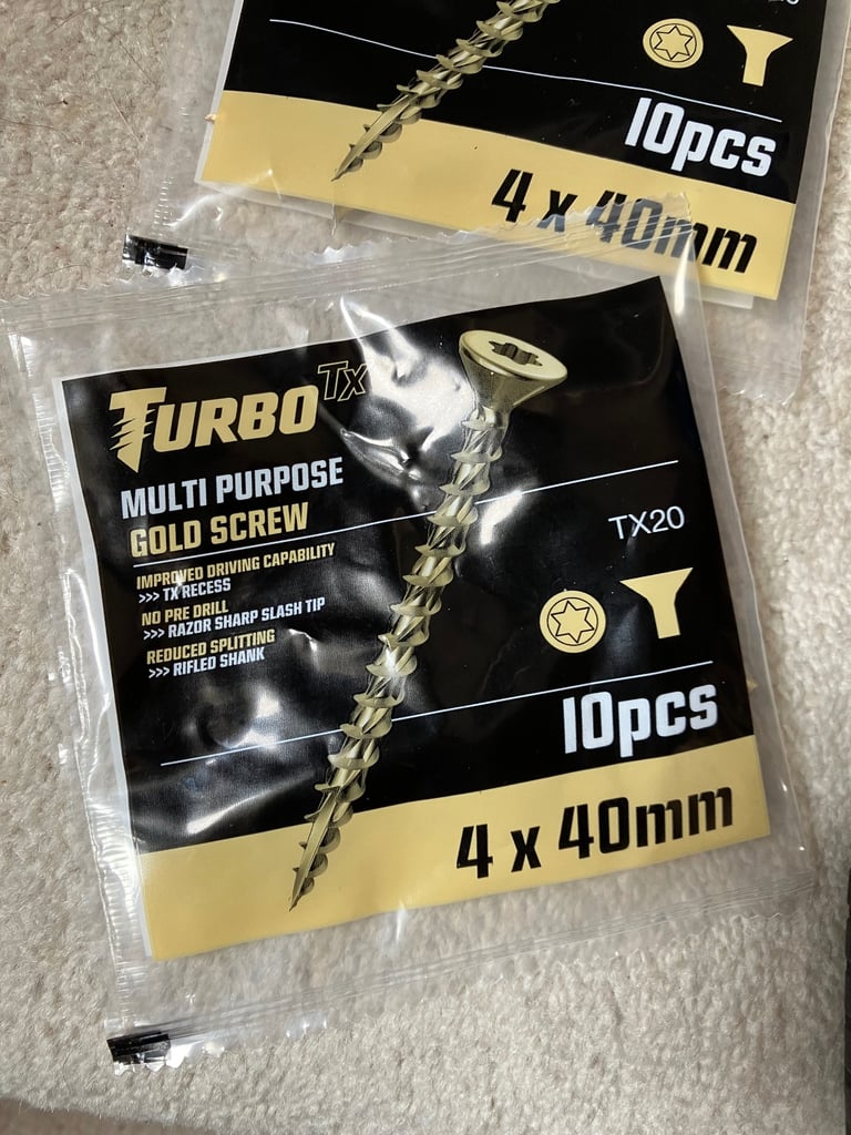 Screwfix storage bag/beanie hat/pencils/Erbauer screwdriver/Turbo gold screws. New