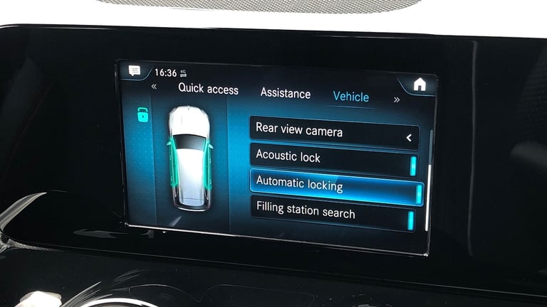 2021 Mercedes-Benz GLB GLB 200 AMG LINE AUTO Estate Petrol Automatic