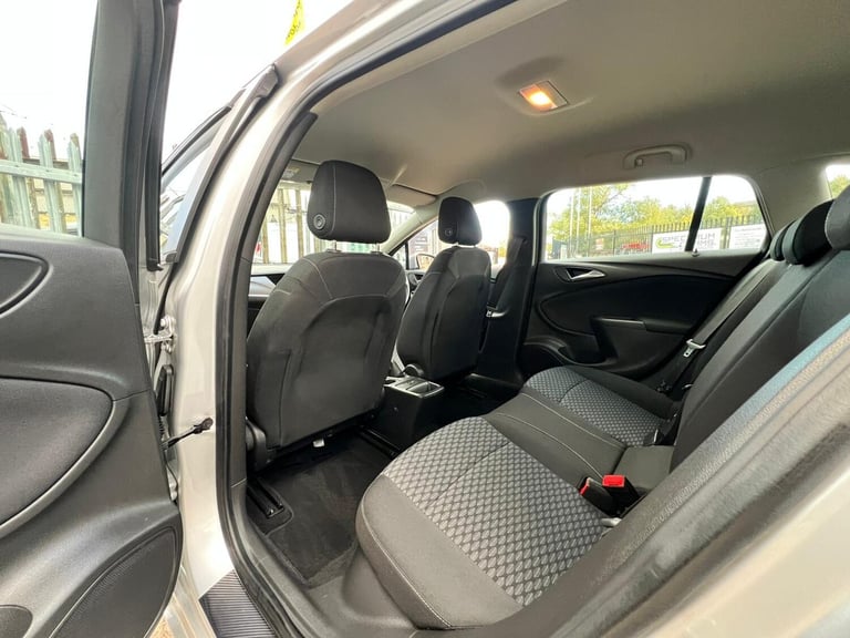 2016 Vauxhall Astra 1.6 CDTi ecoFLEX Design Sports Tourer Euro 6 (s/s) 5dr ESTATE Diesel Manual