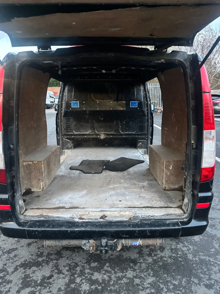 Mercedes Benz Vito 113 2.1 CDI Long panel van