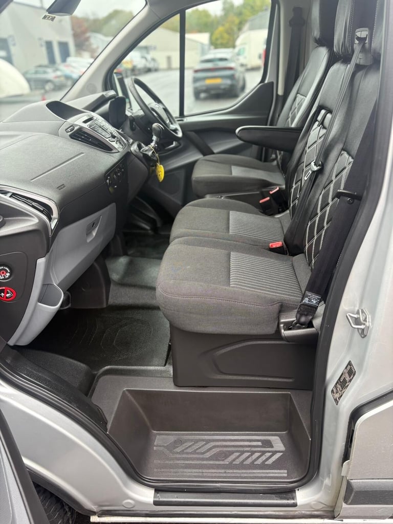 2015 Ford Transit Custom 2.2 TDCi 125ps Low Roof Trend Van PANEL VAN Diesel Manual