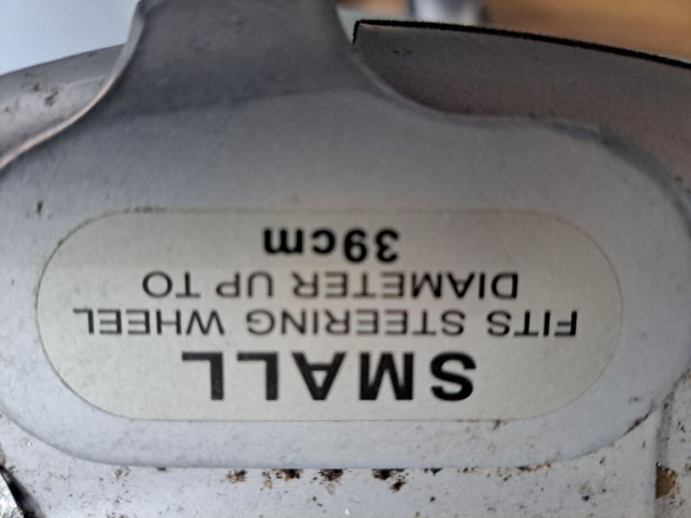 Disklok Anti Theft Car Steering Wheel Security Lock Clamp Small Up To 39 Cm