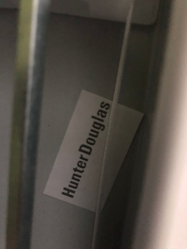 Venetian Blind - White - Branded - Hunter Douglas 