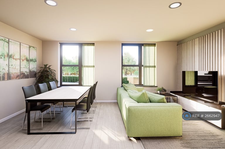 Studio flat in Gloucester Road North, Filton, Bristol, BS34 (#2662947)