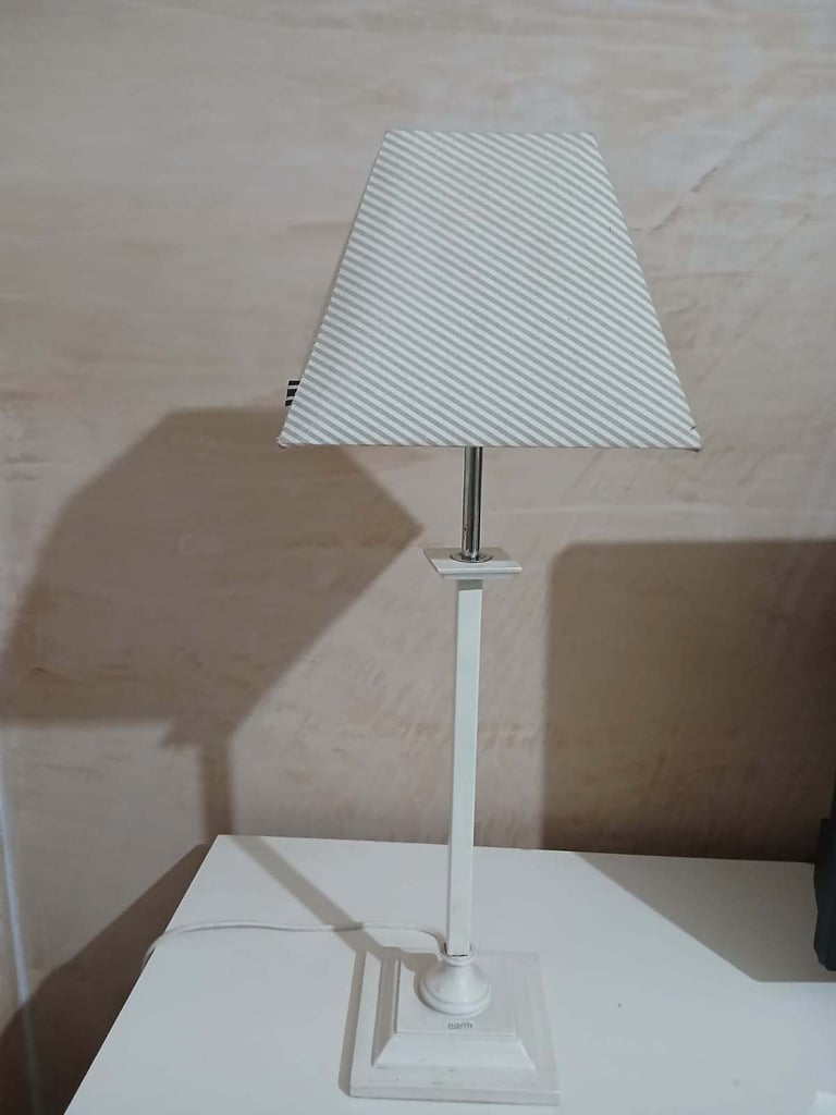 image for Lamp [£10] (Collection Only)