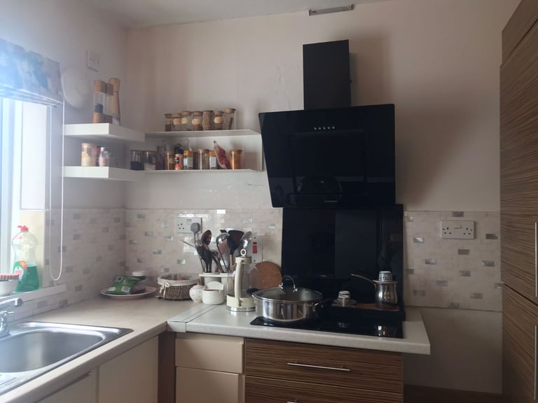 FREE Used Fitted Kitchen – Modern Style –