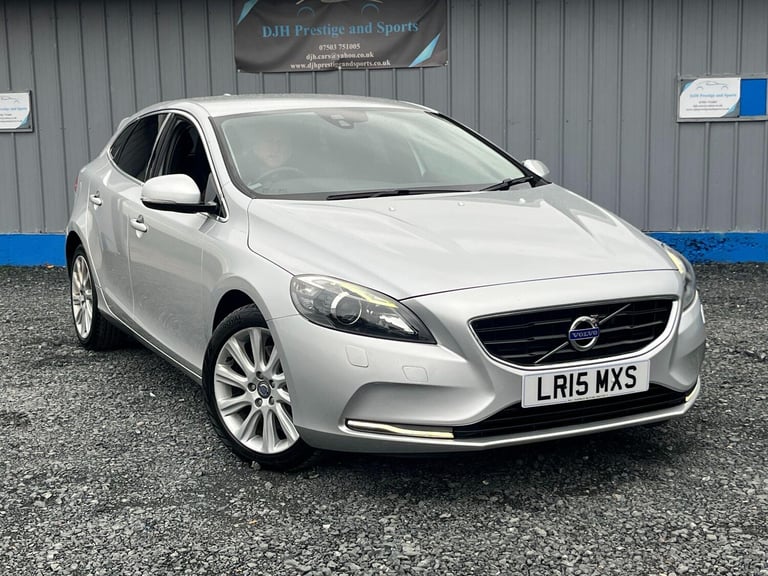 2015 Volvo V40 2.0 D3 SE Lux Nav Euro 5 (s/s) 5dr HATCHBACK Diesel Manual