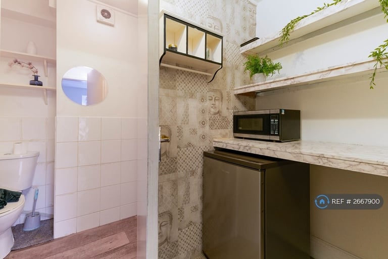 1 bedroom in Fairfield Road, Buxton, SK17 (#2667900)