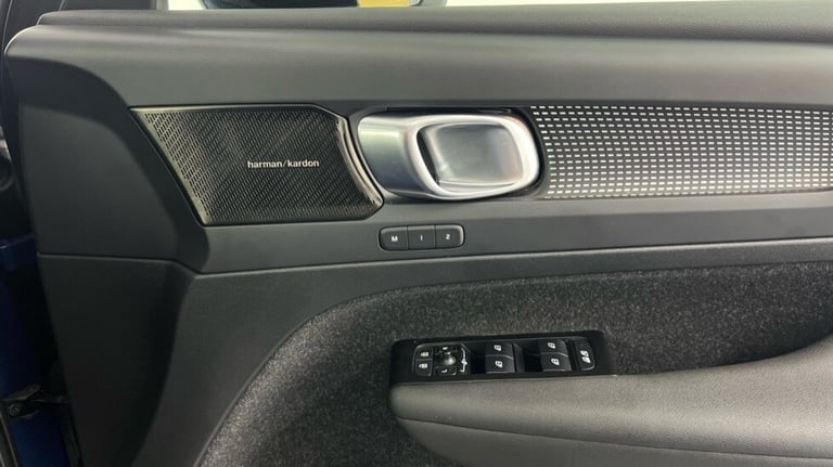 2021 Volvo XC40 P8 Recharge First Edition AWD Pure Electric(Panroof, Harman Kardon, Towbar) Estat...