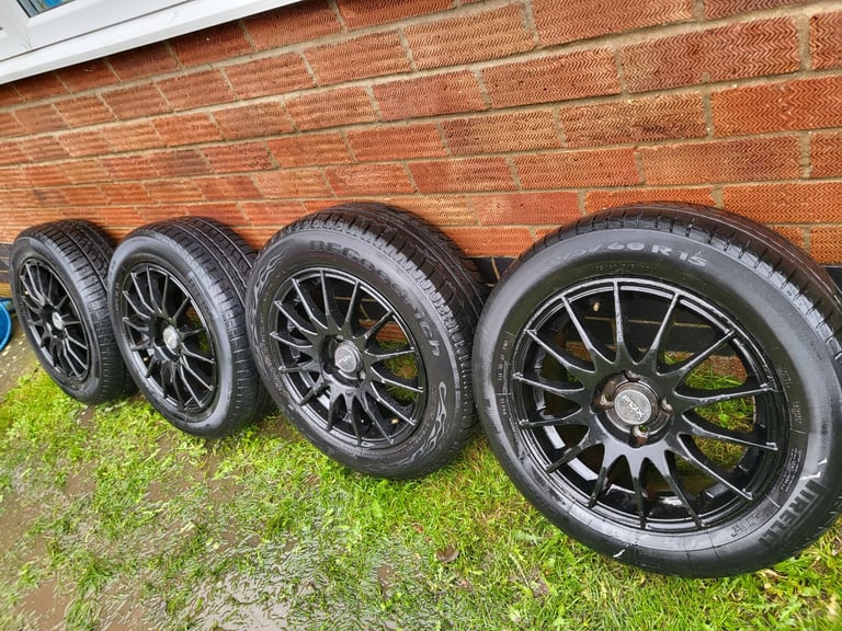 15 inch 4x100 Fox Racing Alloy wheels 