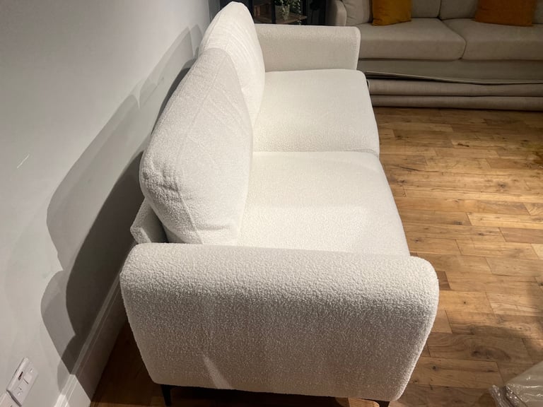 White 3 seater sofa 