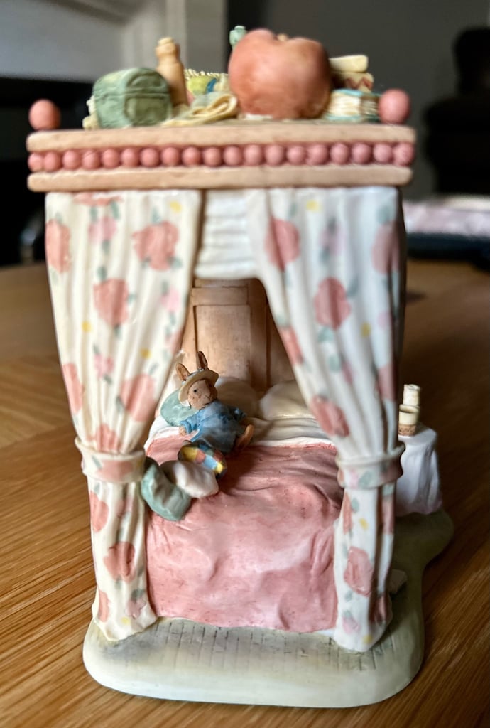 Brambly Hedge The Canopy Bed