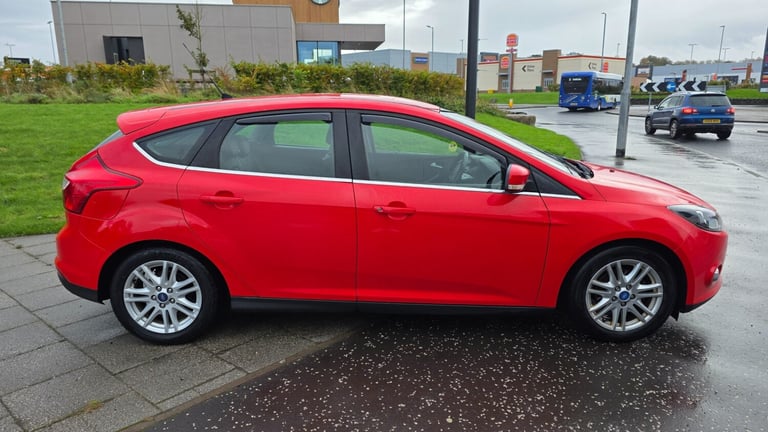 2013 Ford Focus 1.6 TDCi Titanium ECOnetic 5dr HATCHBACK Diesel Manual