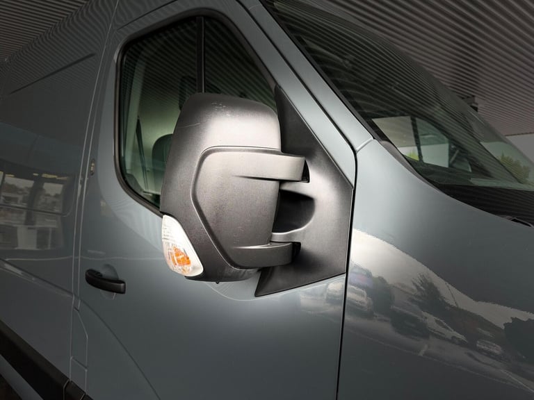 2022 Renault Master 2.3 dCi 35 Business+ FWD LWB Medium Roof Euro 6 4dr PANEL VAN Diesel Manual