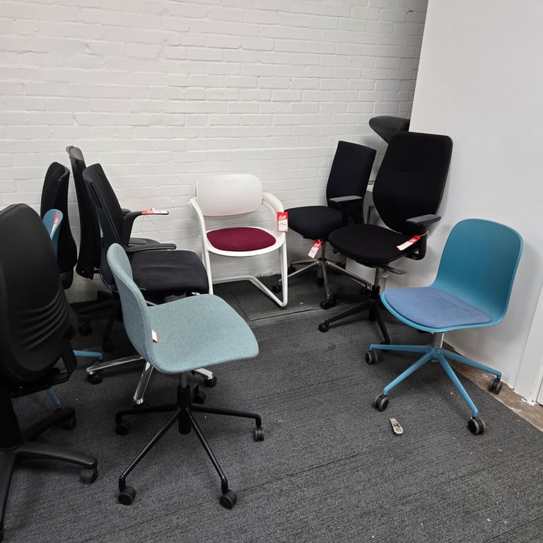 Used Office Furniture! Chair, desk, storage, booth, seating and more! ♻️✅♻️