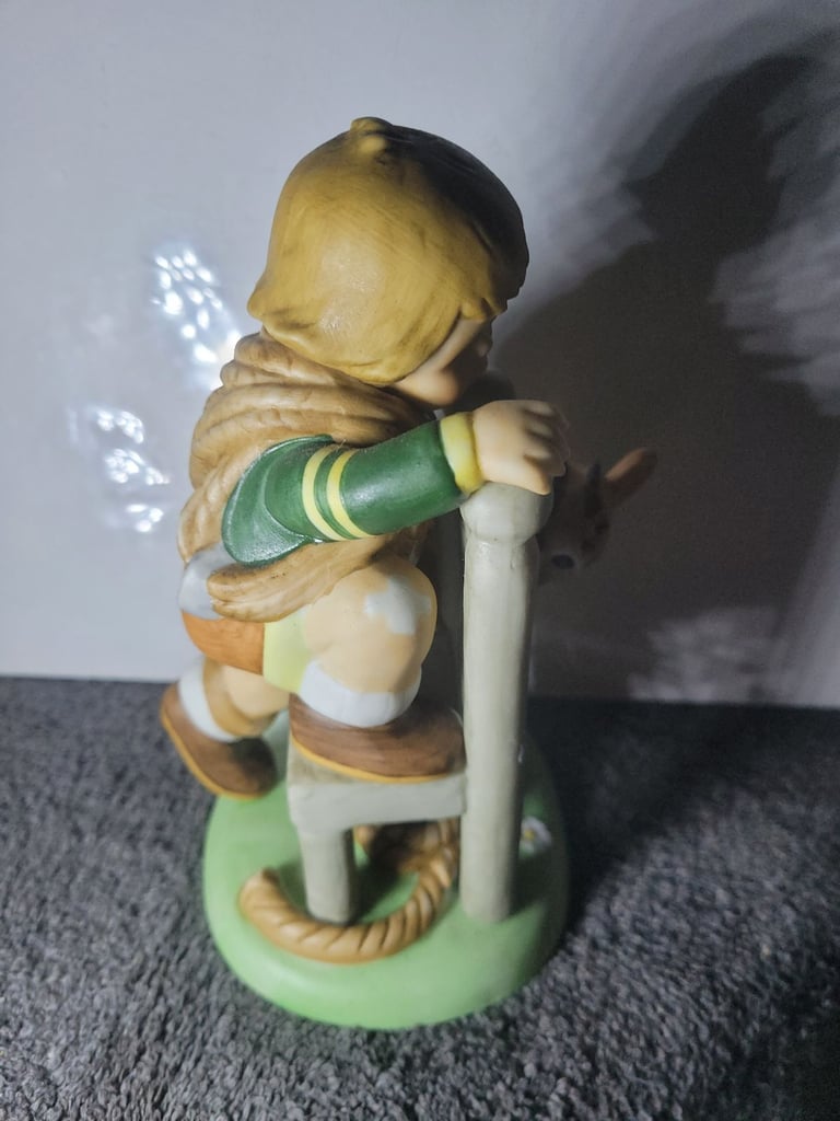 THE U. N. CHILDREN Fritz FROM Austria FRANKLIN PORCELAIN FIGURINE 6" Tal (L)l