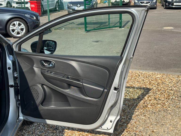 2014 Renault Clio 0.9 TCE 90 Expression+ Energy 5dr HATCHBACK Petrol Manual