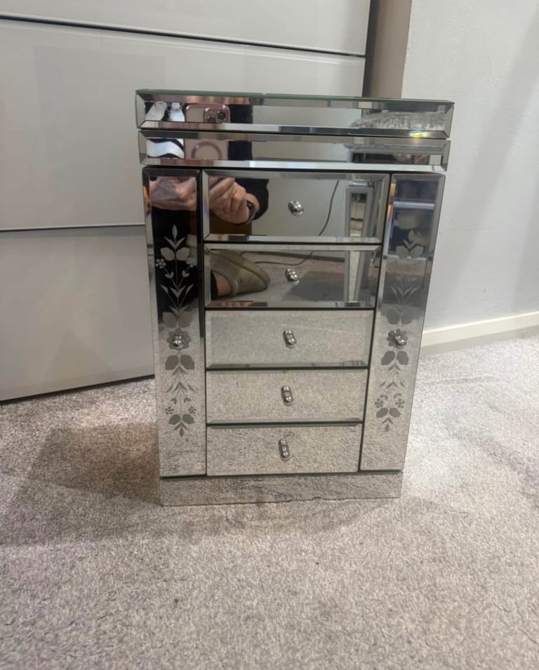 image for Mirrored Jewellery box large with 5 drawers 