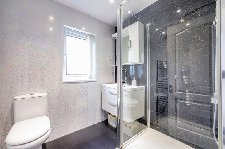 Exceptional 3 bedroom semi detached house - East Bierley (unfurnished)