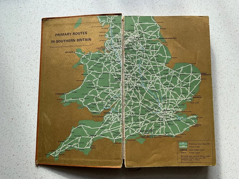 The Reader's Digest AA Book of the Road - Vintage book 1967, Maps, Flowers, Butterflies, Sea shells