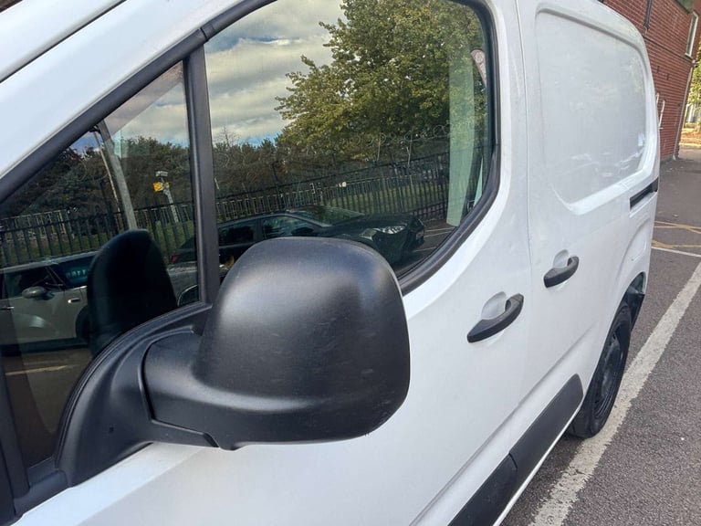 2021 Vauxhall Combo 1.5 Combo 2000 Sportive S/S Panel Van Diesel Manual