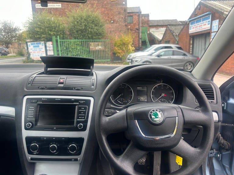 2011 Skoda Octavia 1.6 MPI SE Euro 5 5dr ESTATE Petrol Manual