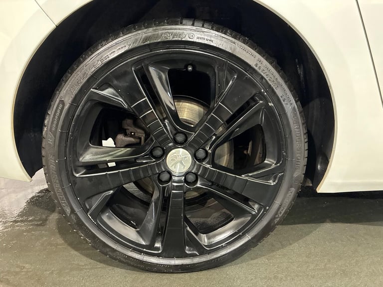 2017 Peugeot 308 1.6 BlueHDi 120 GT Line 5dr EAT6 ESTATE DIESEL Automatic