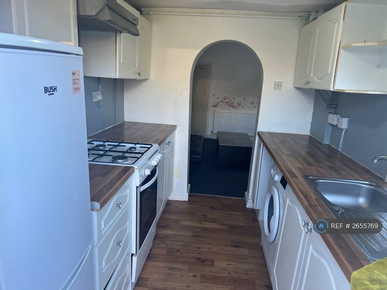 3 bedroom house in Wennington Road, Rainham, RM13 (3 bed) (#2655769)