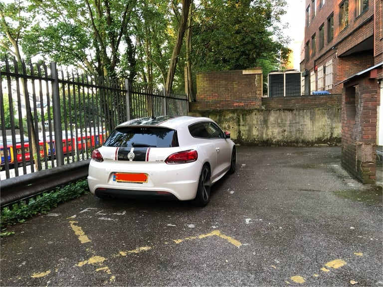 Private Gated Car Parking Space 24/7 Access, 1 min walk from Putney Station, 4 mins from East Putney