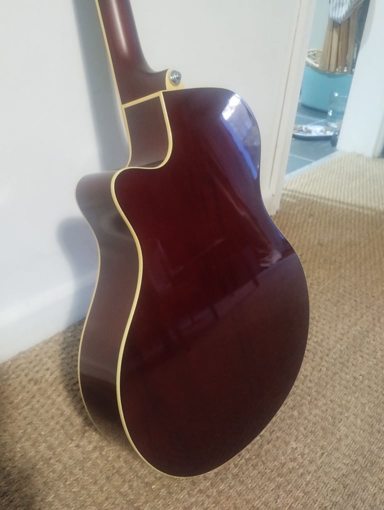 Yamaha APX500II guitar acoustic electric