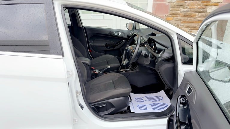 2015 Ford Fiesta 1.0 EcoBoost Titanium 5dr HATCHBACK Petrol Manual