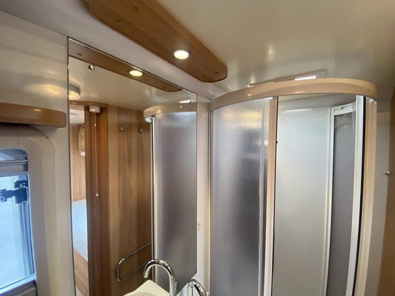 2014 BAILEY UNICORN CORDOBA LUXURY TOURING CARAVAN