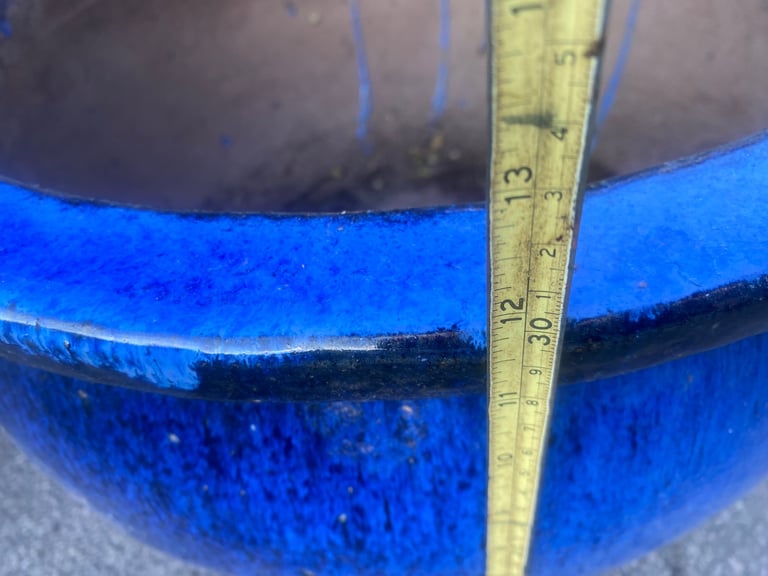 Blue ceramic pots+ White Pot 