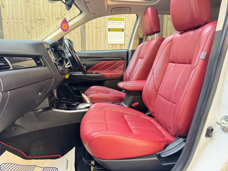 Mitsubishi, OUTLANDER, Estate, 2017, Other, 1998 (cc), 5 doors