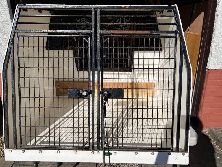 Large dog crate | Pet Equipment & Accessories for Sale - Gumtree