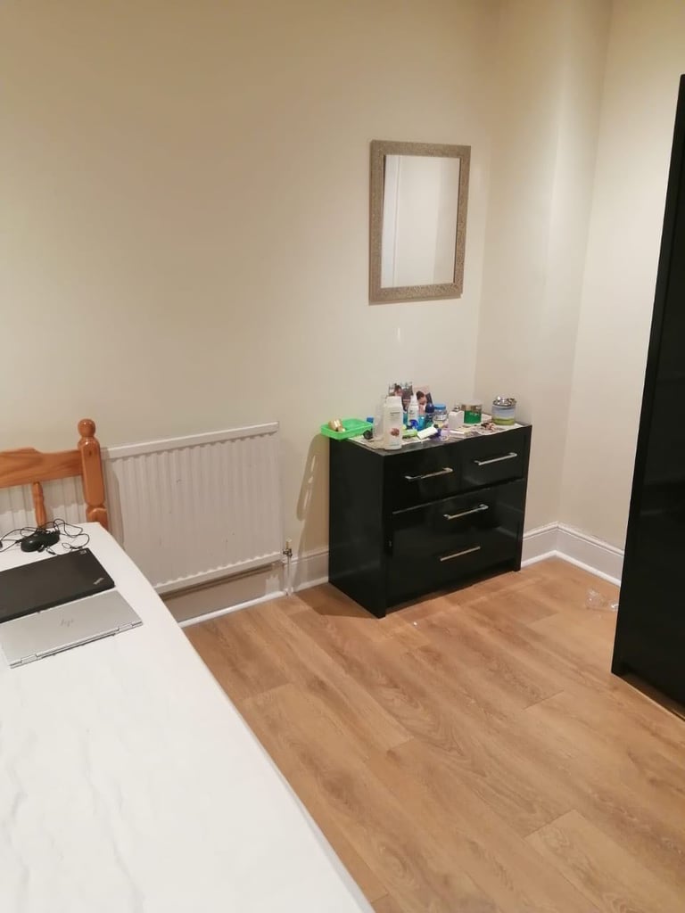 Room available for rent