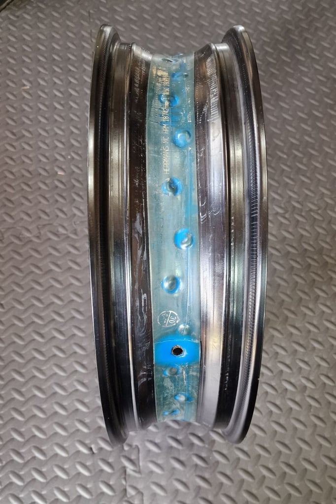 Genuine Triumph Bonneville T120 (Black) Front & Rear wheels