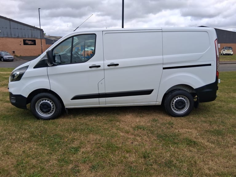 2018 Ford Transit Custom 2.0 TDCi 105ps Low Roof Van PANEL VAN Diesel Manual