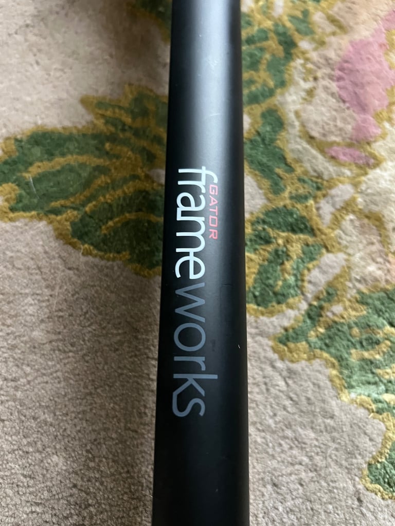  Gator microphone table stand 