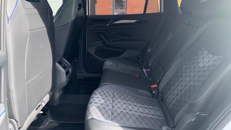 2025 Volkswagen Touran 1.5 TSI eHybrid 272 R-Line Edition 5dr DSG6 Automatic Estate Hybrid Automatic