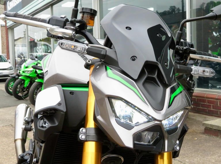 KAWASAKI Z900 SE 2025