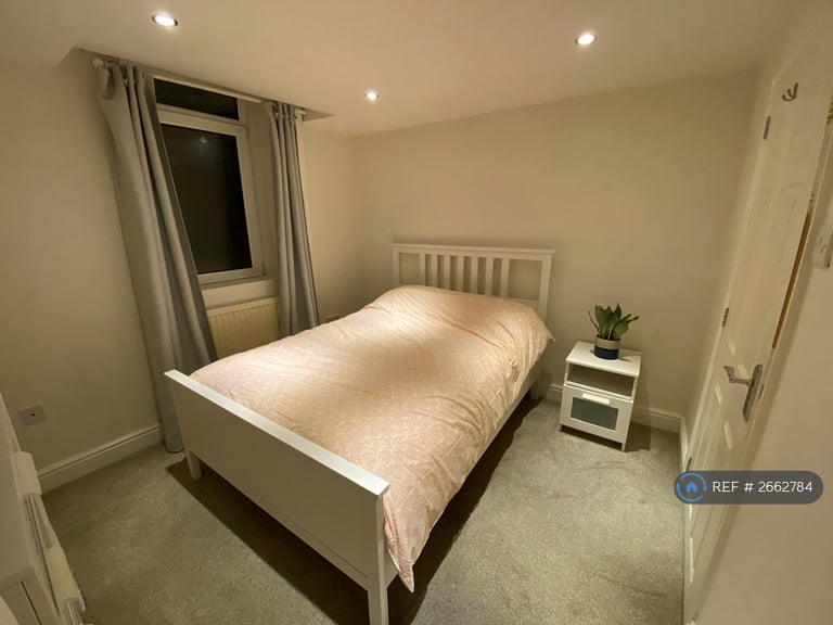 1 bedroom in St. Annes Terrace, Cheltenham, GL52 (#2662784)