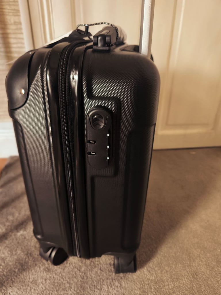 (OFFER🥳) Trolley bag for day trip or school 