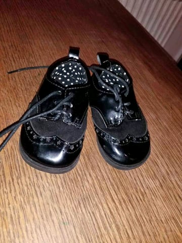 Size 19 in baby on sale shoes