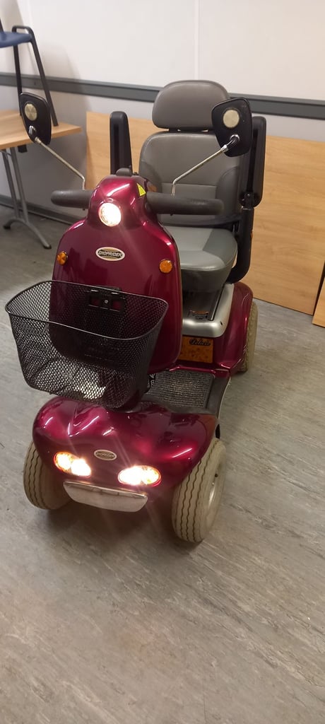 SHOPRIDER MOBILITY SCOOTER 4&8 MPH