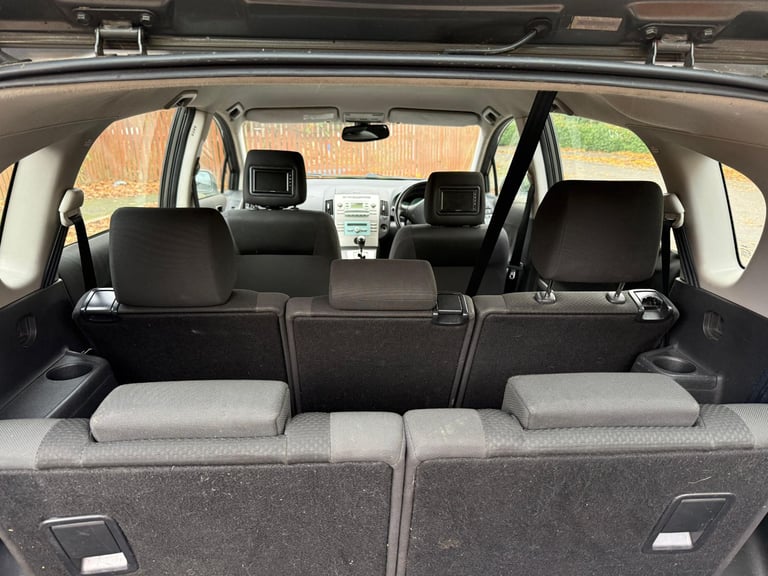 Toyota verso automatic 1.8 petrol 7 seaters ulezfree 