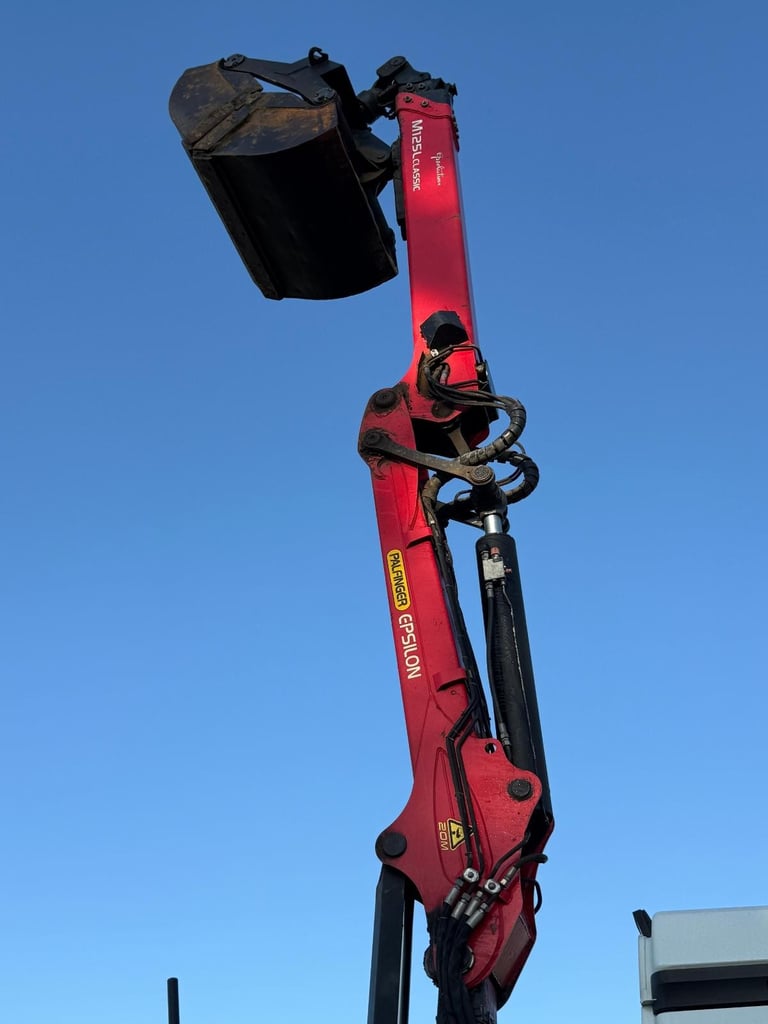 Mercedes-Benz Arocs Tipper Grab Lorry 2019 ( 69 ) Palfinger Epsilon Crane